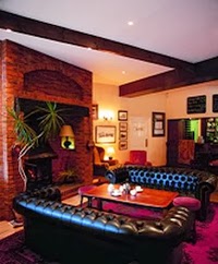 Fox and Hounds Country Hotel 1067693 Image 2